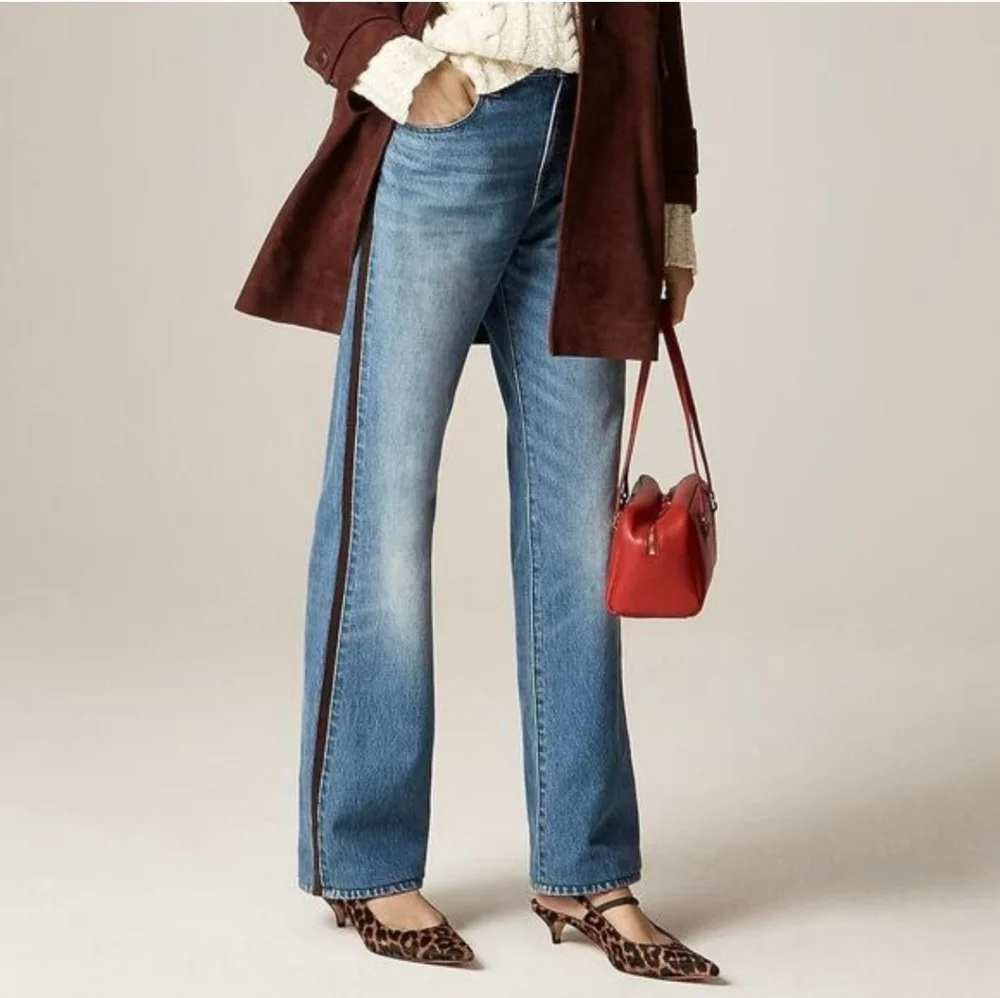 NWT J.Crew Women’s Mid-rise relaxed straight jean with suede stripe Sz 29 $168 - Picture 1 of 5